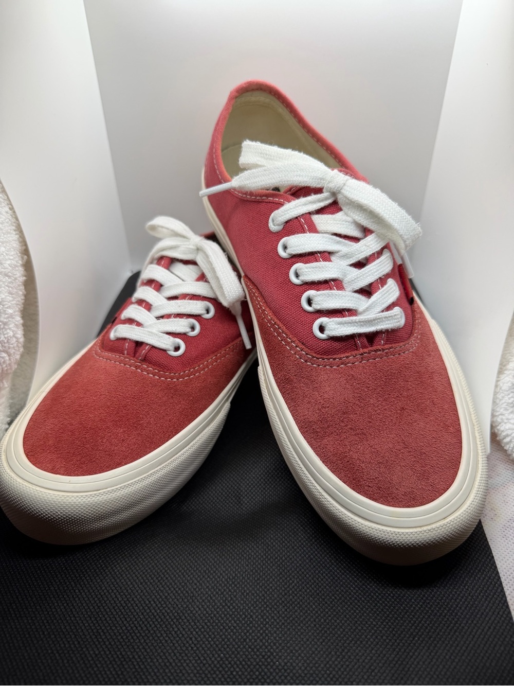 RARE Vans Era Pro Red Suede Size 7 Mens